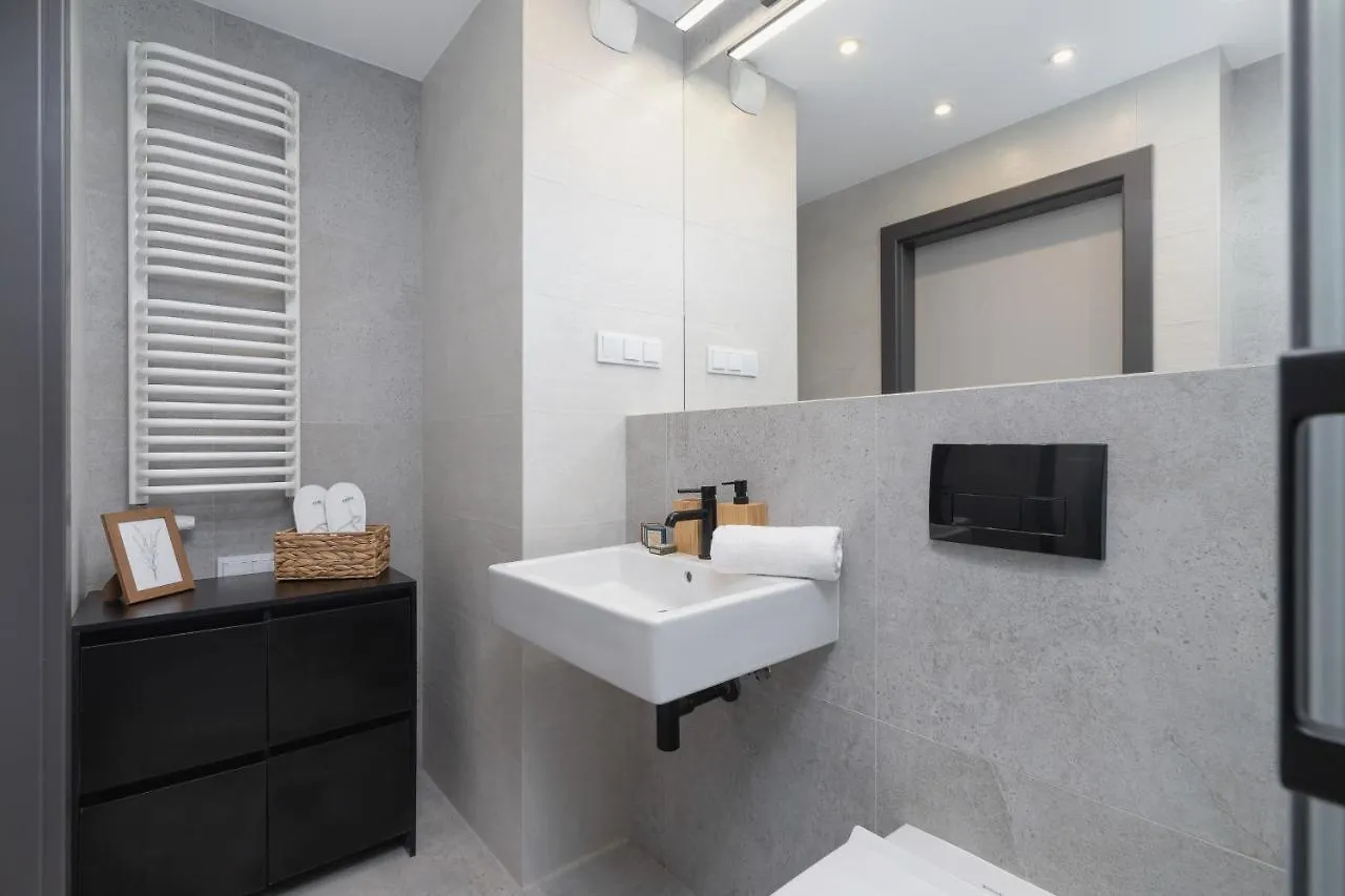 Exquisite Apartment Zablocie 19A By Renters Prestige Krakow