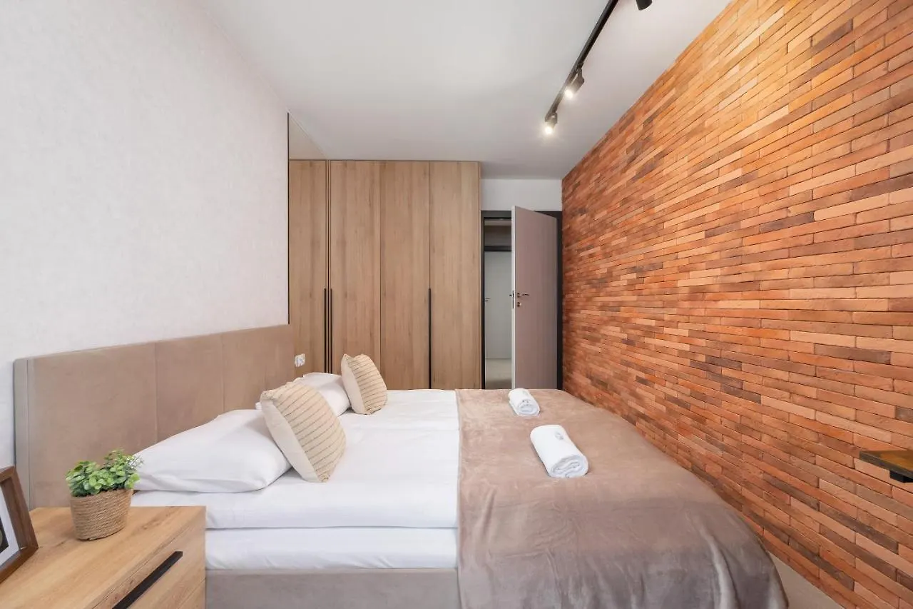 Exquisite Apartment Zablocie 19A By Renters Prestige Krakow